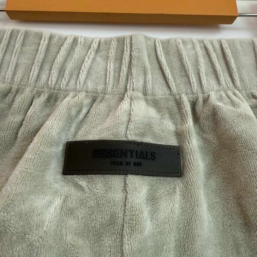 Authentic essentials shorts - Picture 3 of 6